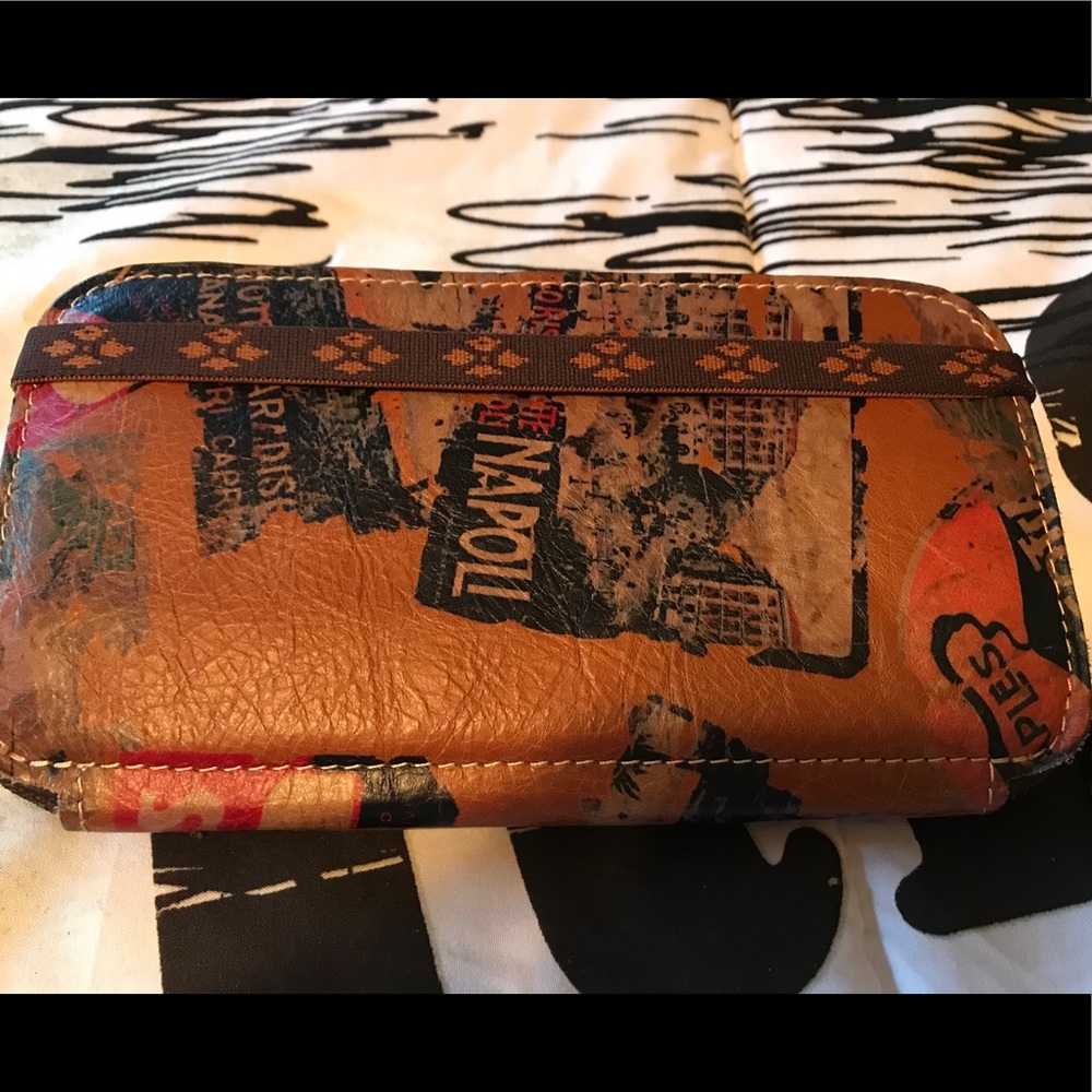 Patricia Nash 100% Italian Leather Wallet